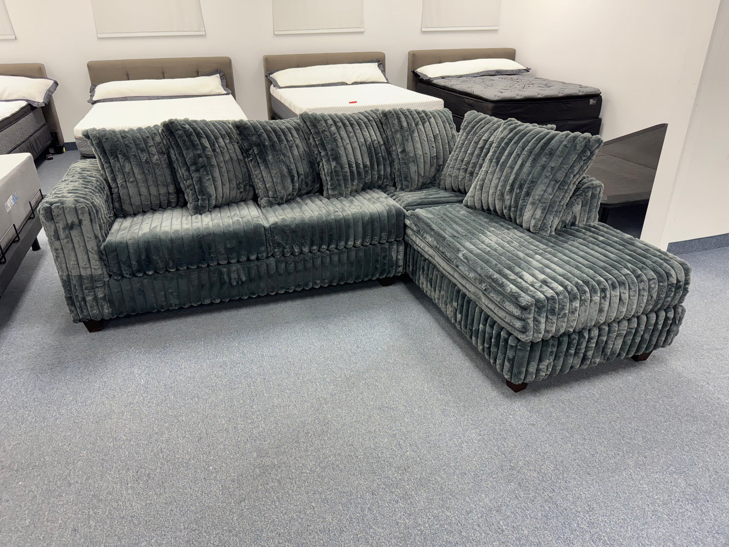 Hugo Sectional