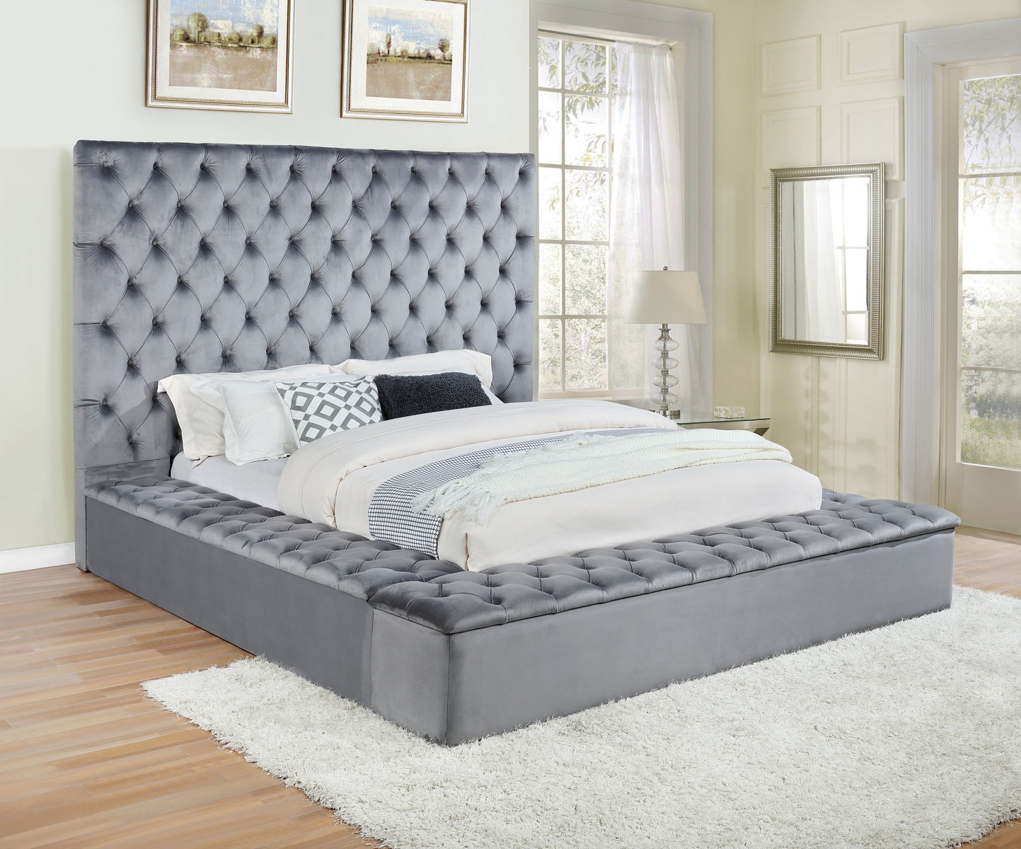 Elegante Grey King Bed