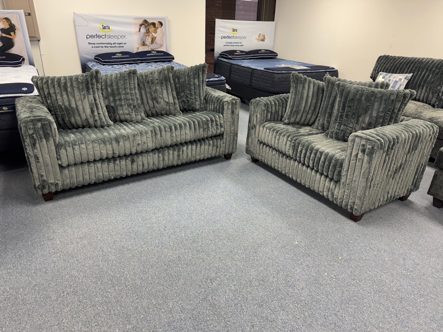Hugo Sofa Set